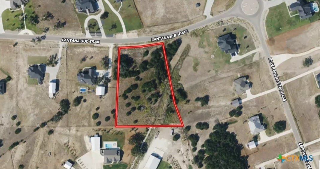 2.03 acres in Williamson County gallery image 3