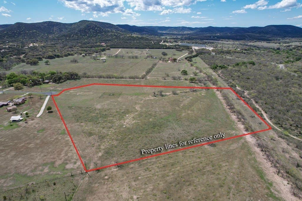14 acres in Real County - photo 3