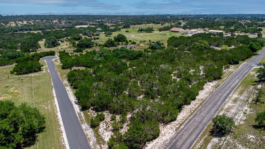 6.77 acres in Kerr County gallery image 4