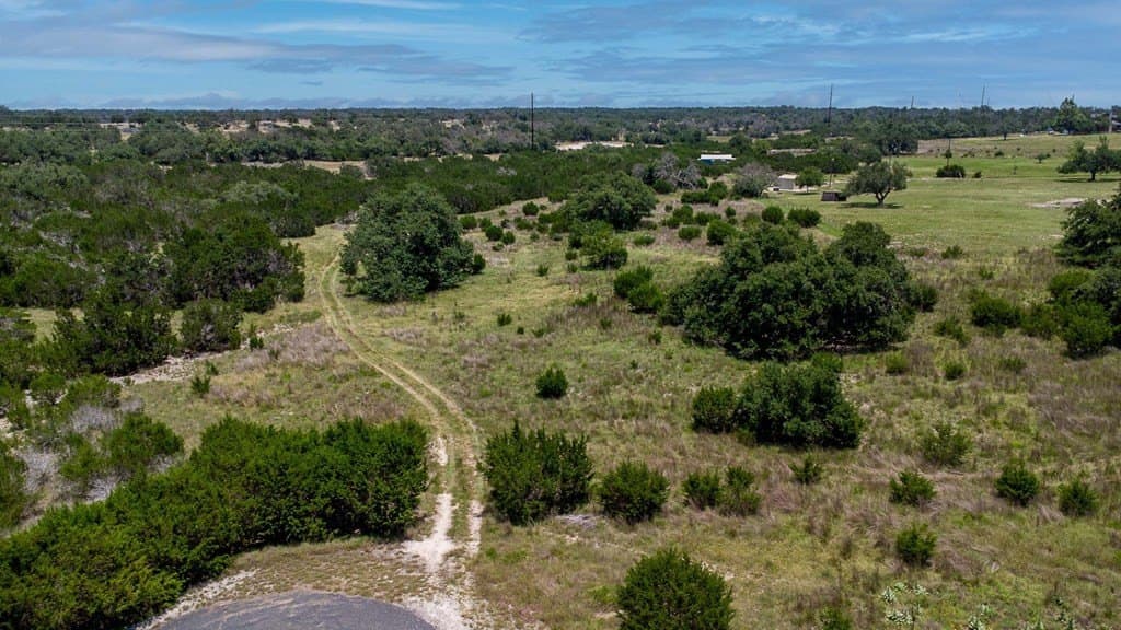 6.77 acres in Kerr County - photo 7