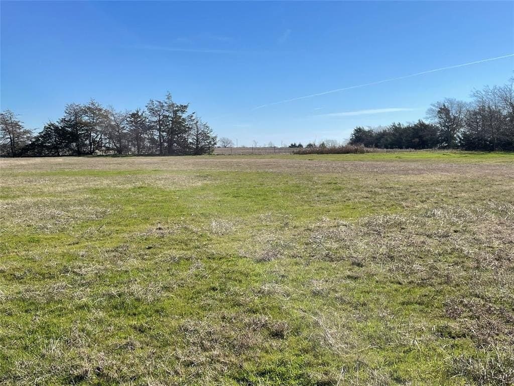 7 acres in Hunt County