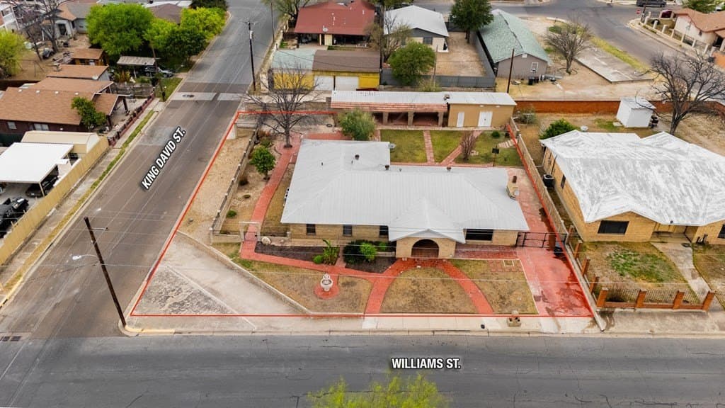 16,240 acres in Maverick County gallery image 3