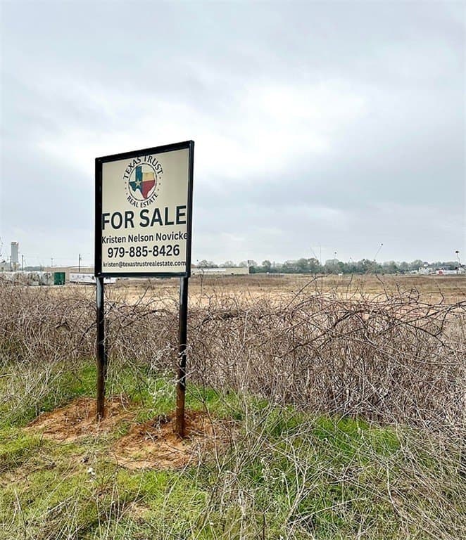 25.13 acres in Waller County