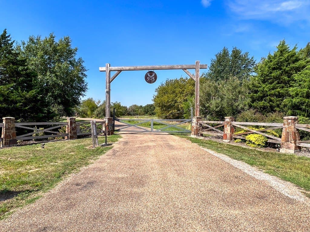 1.62 acres in Kaufman County - photo 8