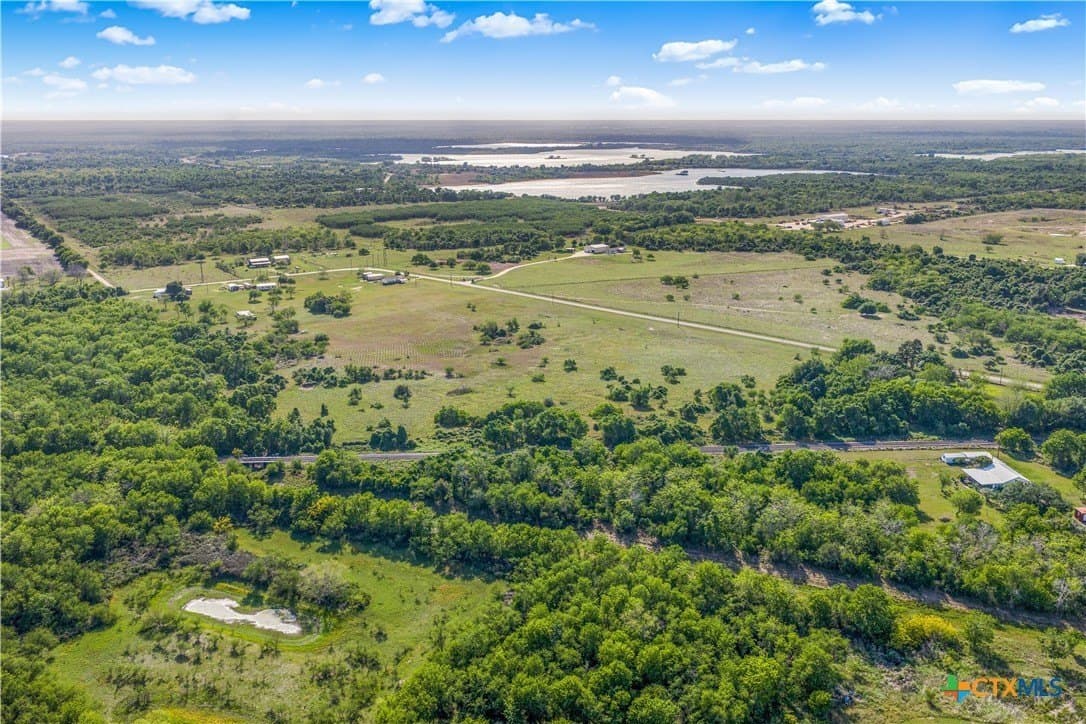 21.07 acres in Victoria County - photo 37