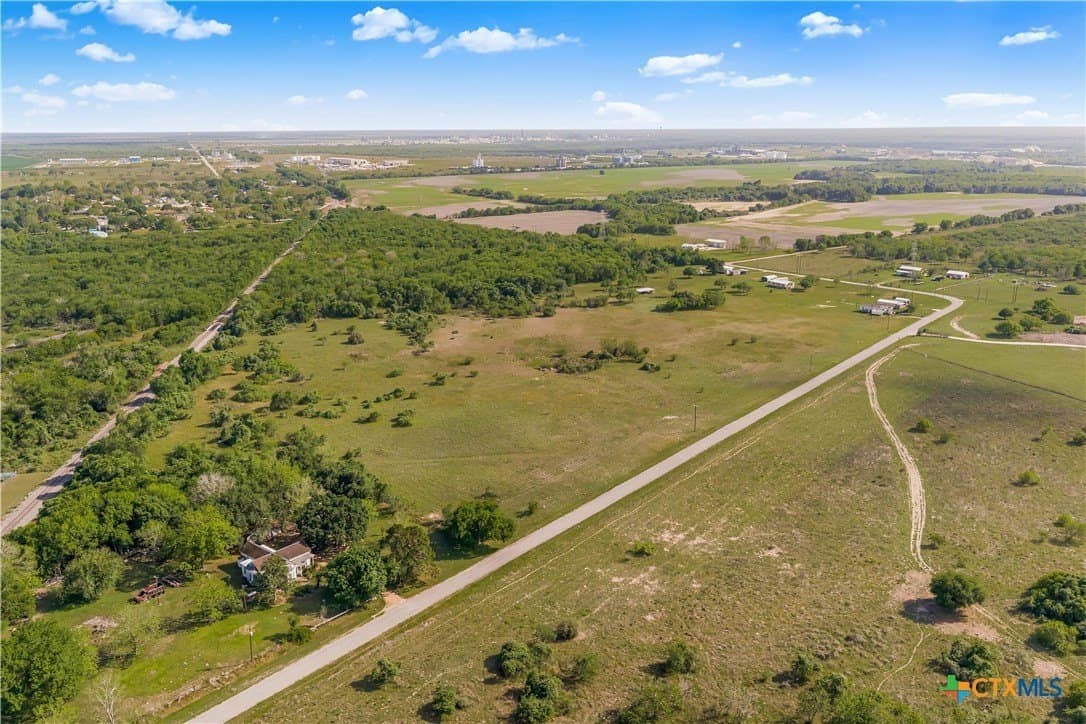 21.07 acres in Victoria County featured view