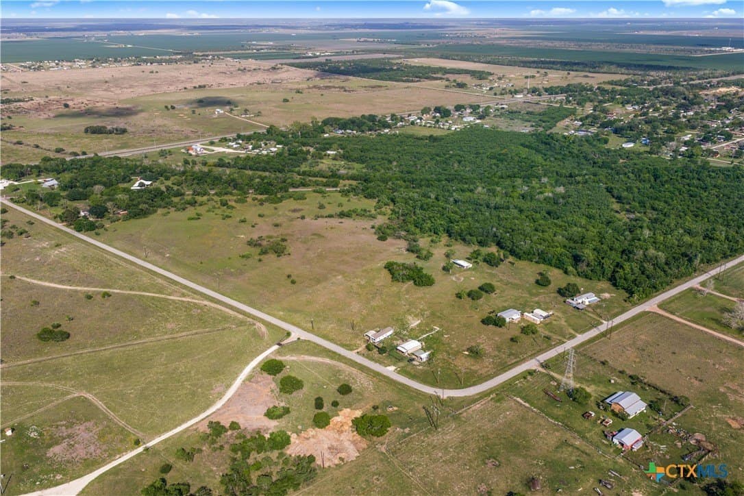 21.07 acres in Victoria County - photo 31
