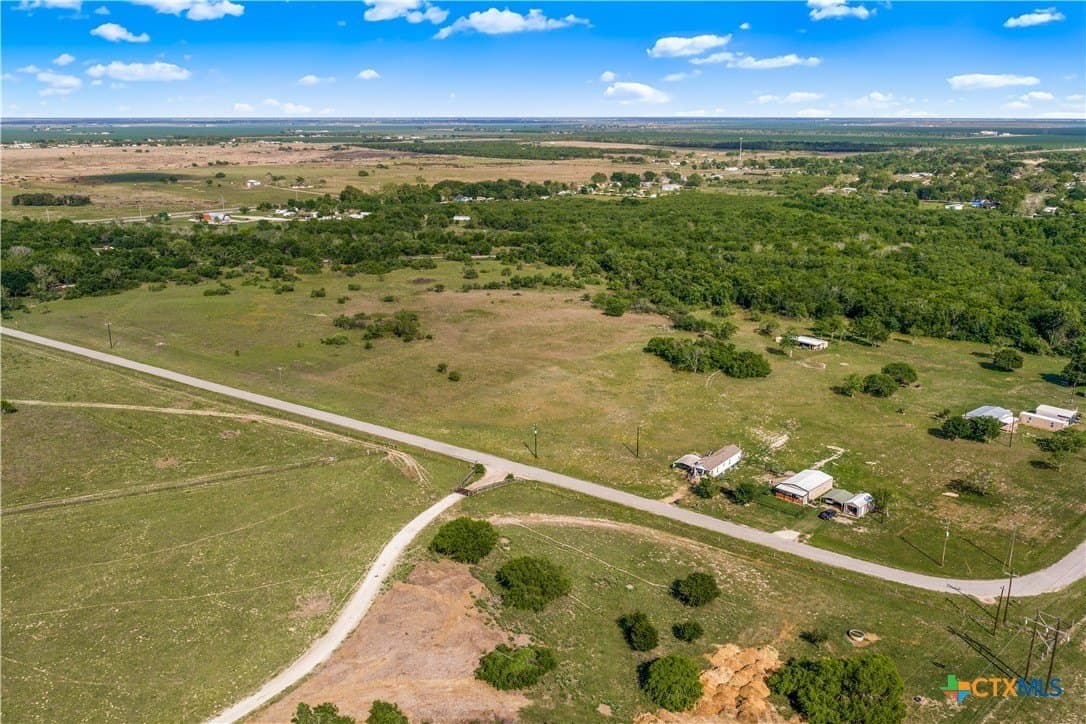 21.07 acres in Victoria County - photo 23