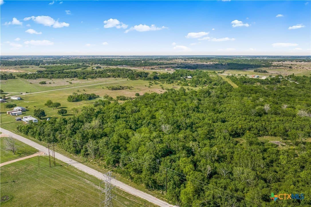 21.07 acres in Victoria County - photo 17