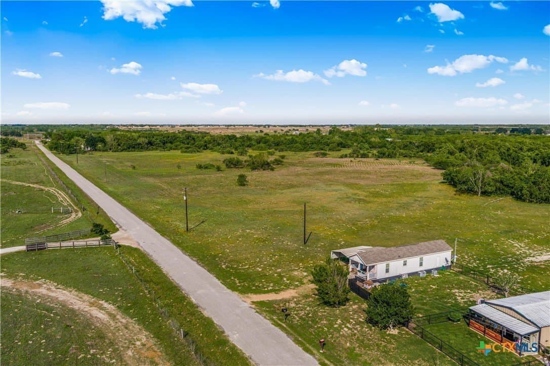 21.07 acres in Victoria County - photo 10