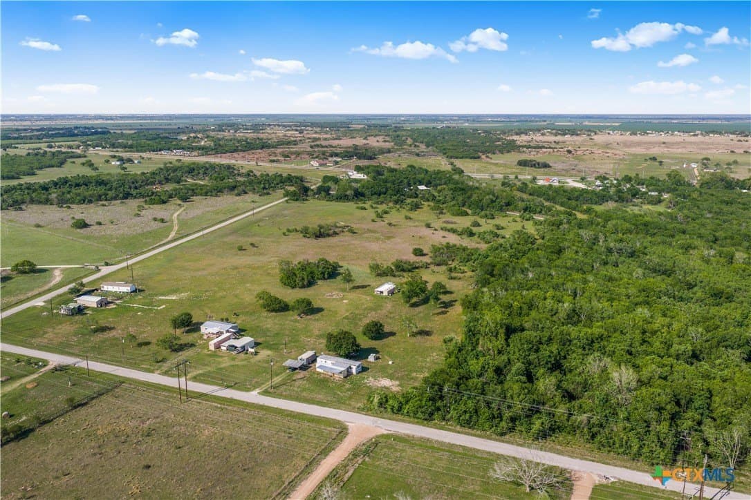 21.07 acres in Victoria County - photo 33