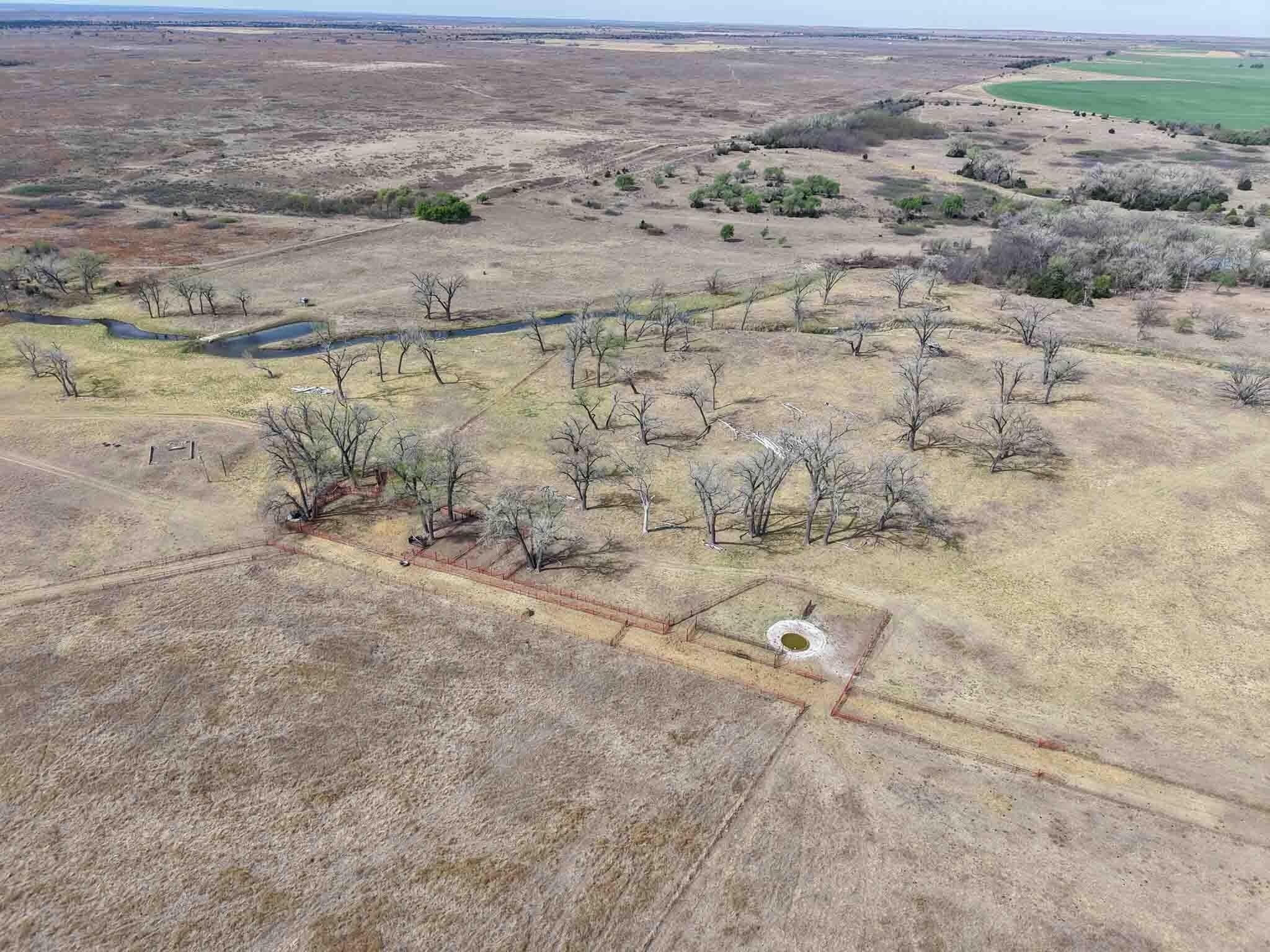 322.28 acres in Wheeler County - photo 10