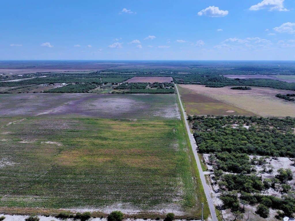 10.2 acres in Kleberg County gallery image 4