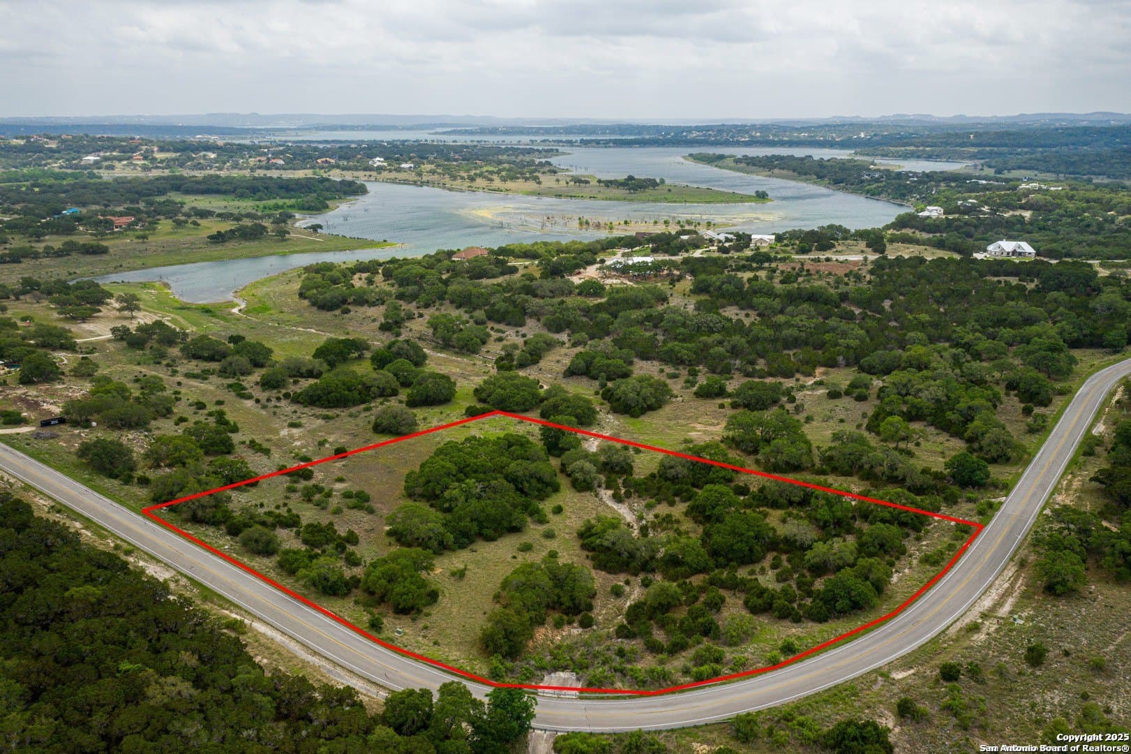 4.21 acres in Comal County - photo 6