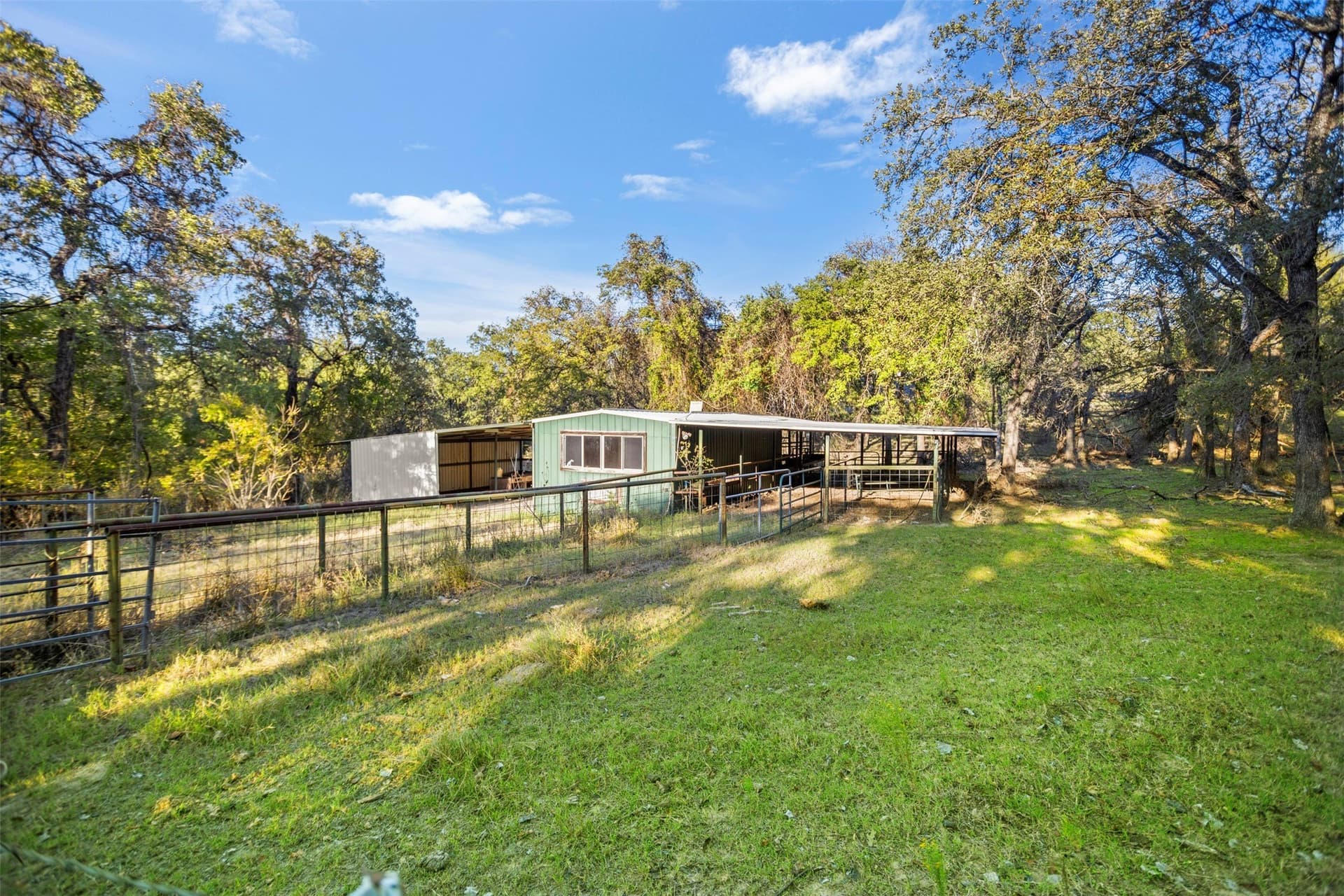 10.01 acres in Wise County gallery image 3