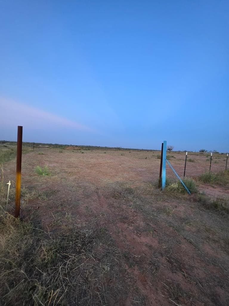 1 acres in Midland County