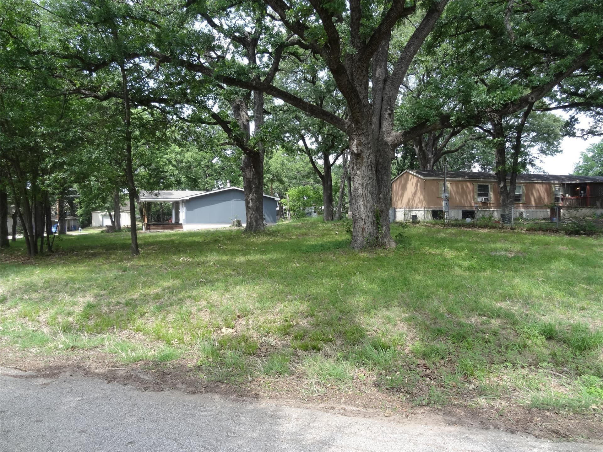 0.19 acres in Henderson County - photo 7