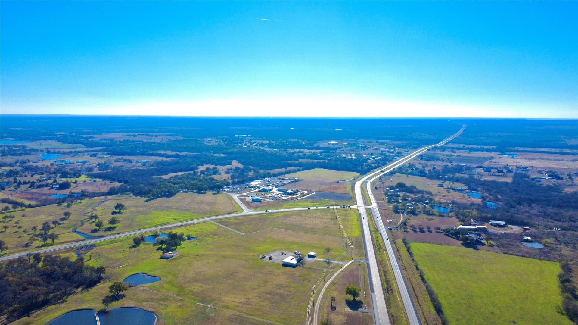 121.15 acres in Navarro County - photo 32