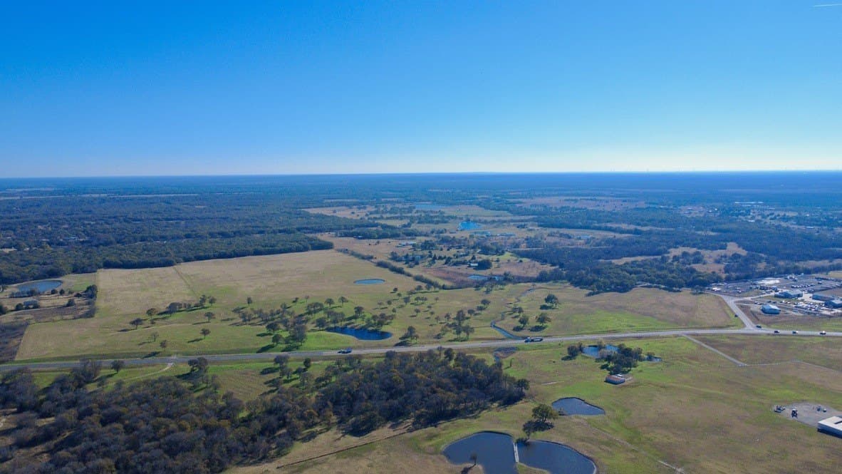 121.15 acres in Navarro County - photo 35