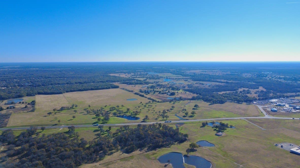 121.15 acres in Navarro County - photo 34