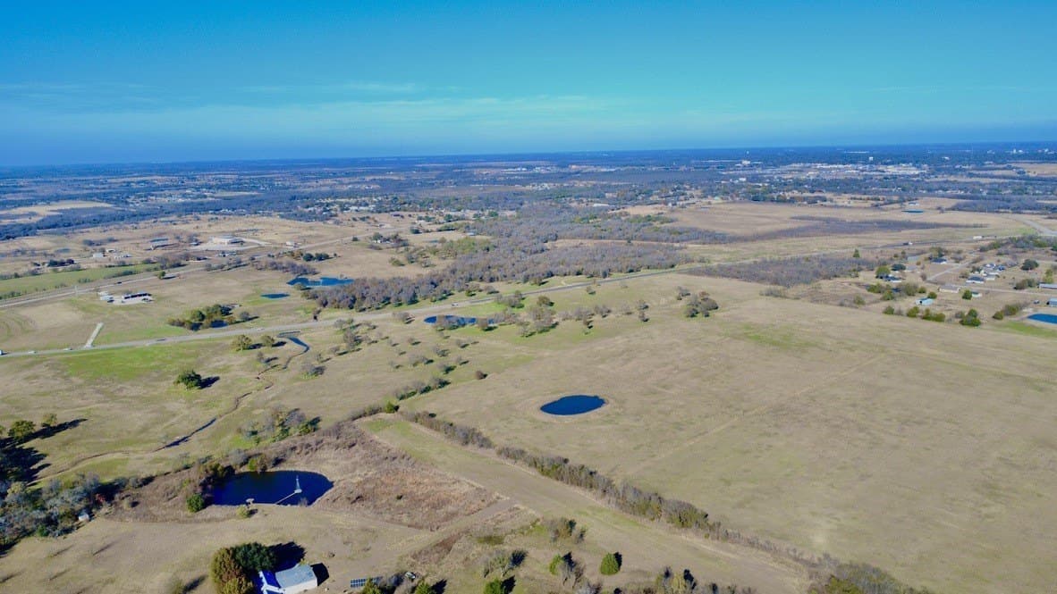 121.15 acres in Navarro County - photo 37