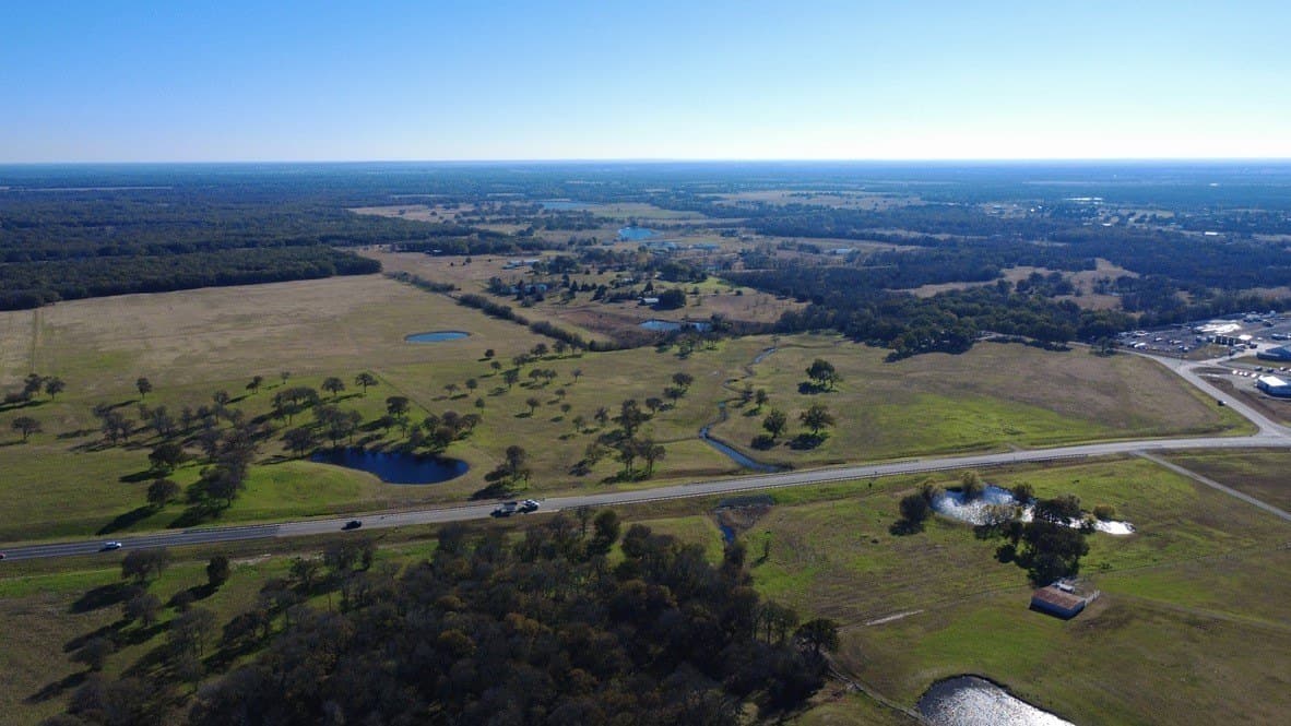 121.15 acres in Navarro County - photo 26