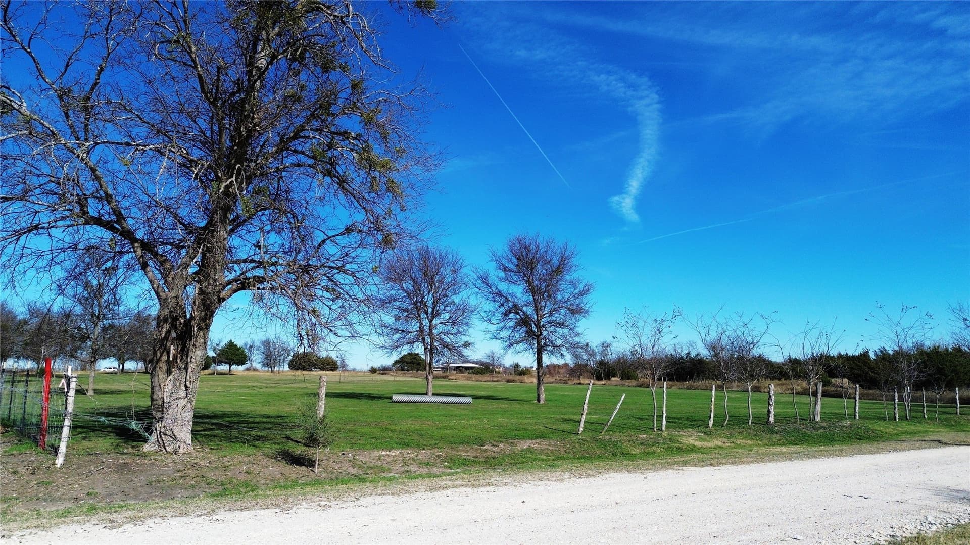 1 acres in Hill County