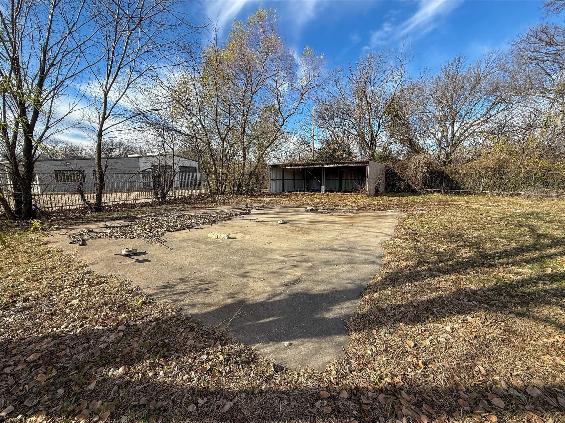 0.37 acres in Johnson County - photo 7