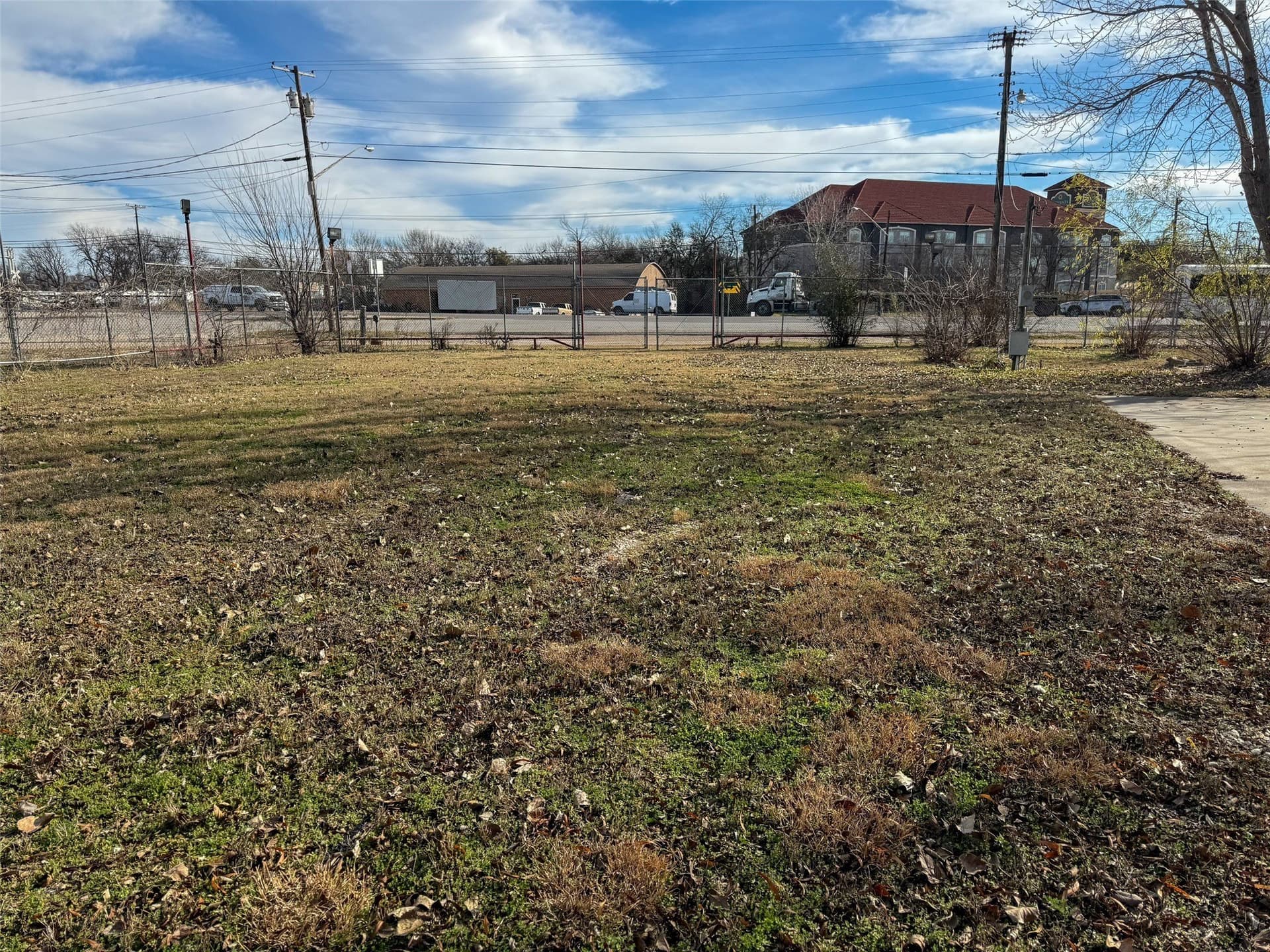 0.37 acres in Johnson County - photo 11