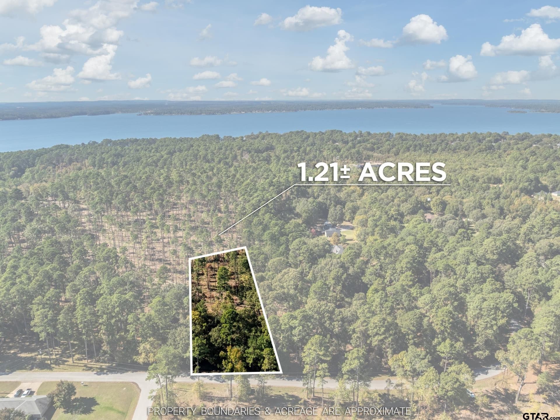 1.21 acres in Smith County