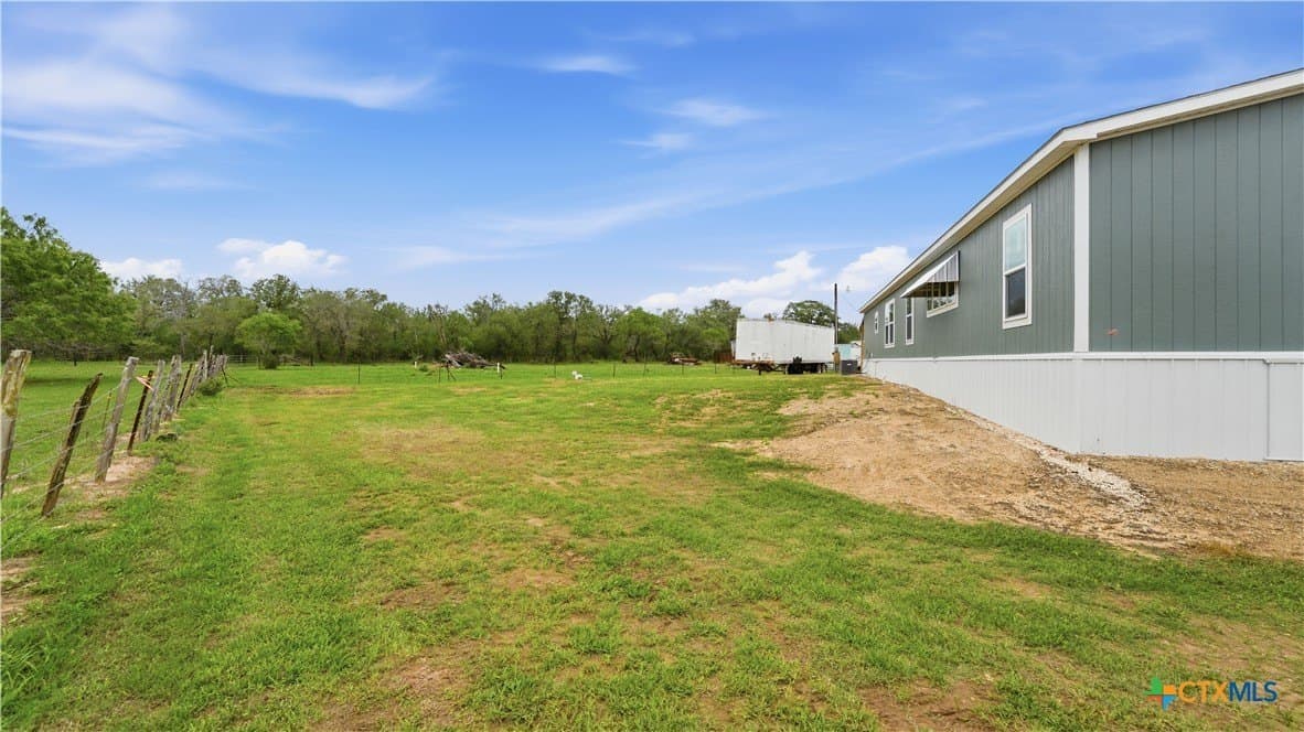 17.27 acres in Guadalupe County featured view