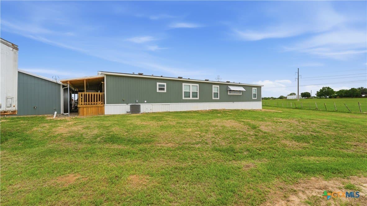 17.27 acres in Guadalupe County gallery image 2