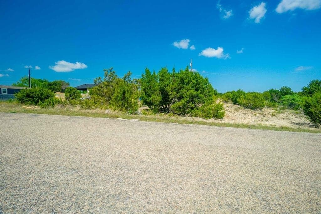 0.23 acres in Hood County gallery image 4