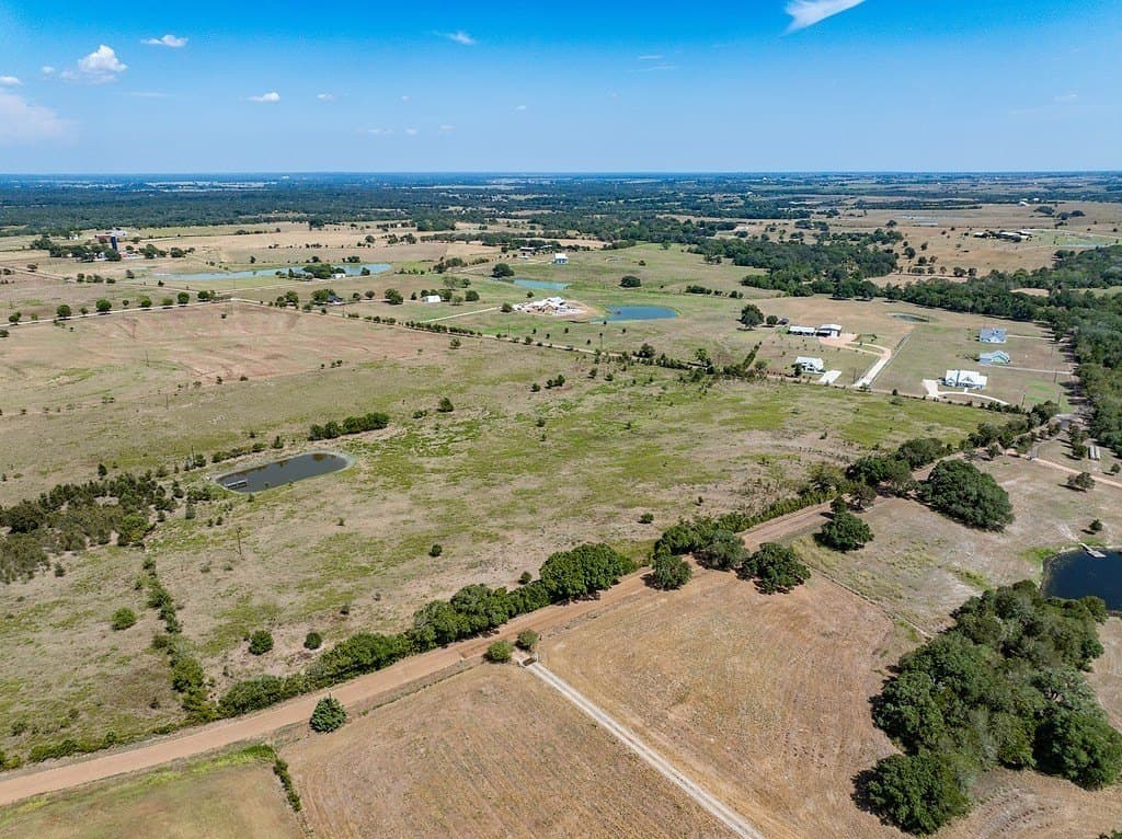 25.65 acres in Fayette County - photo 9