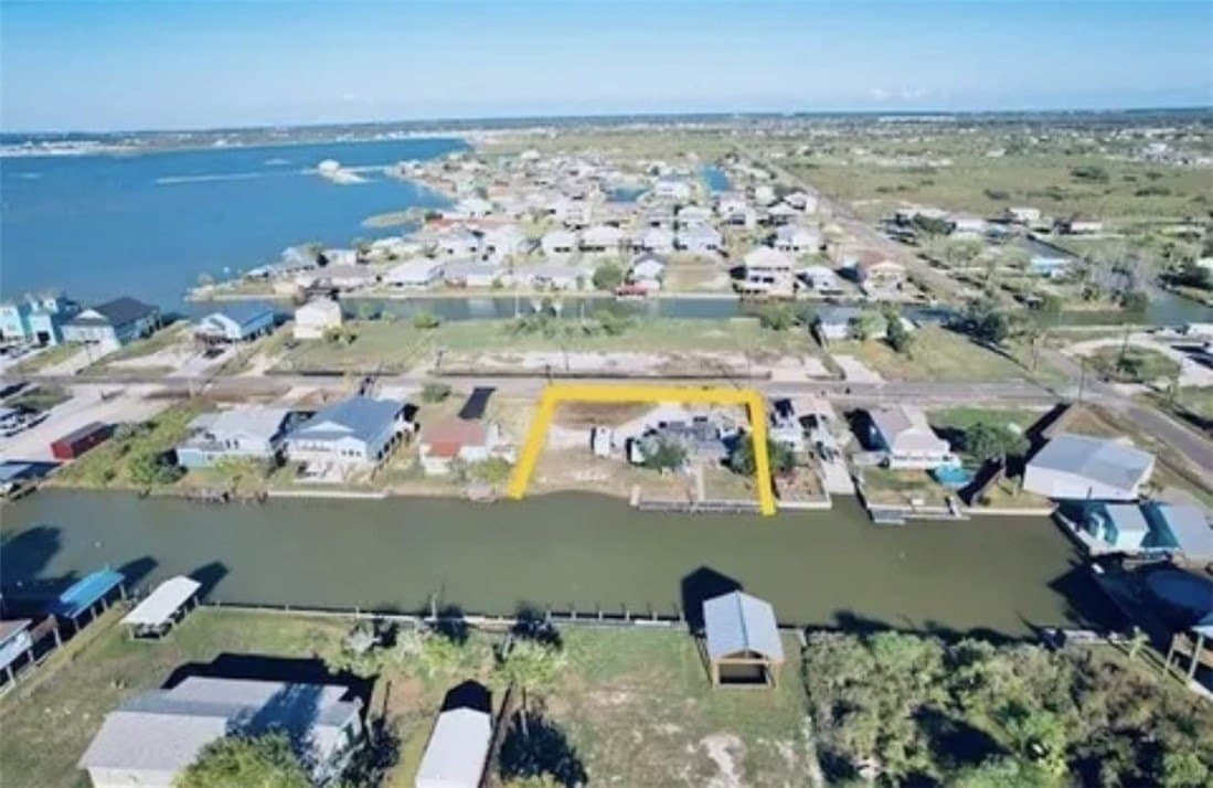 0.37 acres in Aransas County - photo 5