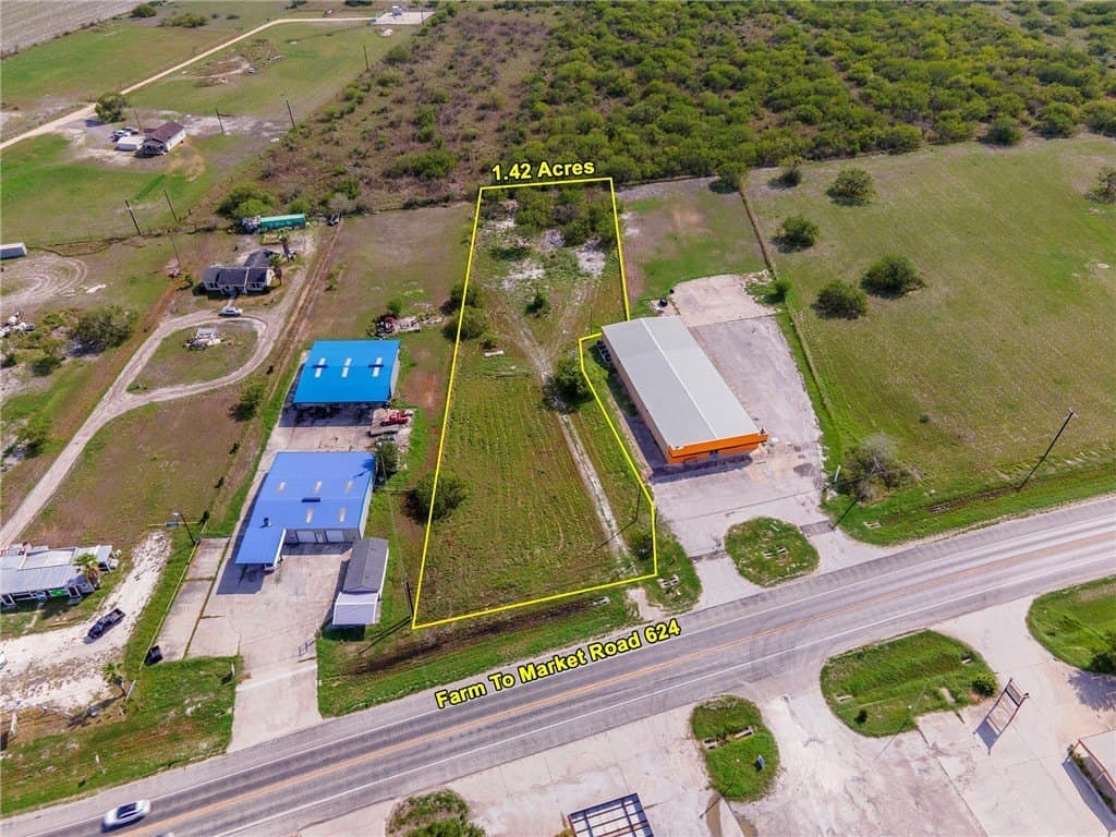 1.42 acres in Jim Wells County gallery image 3