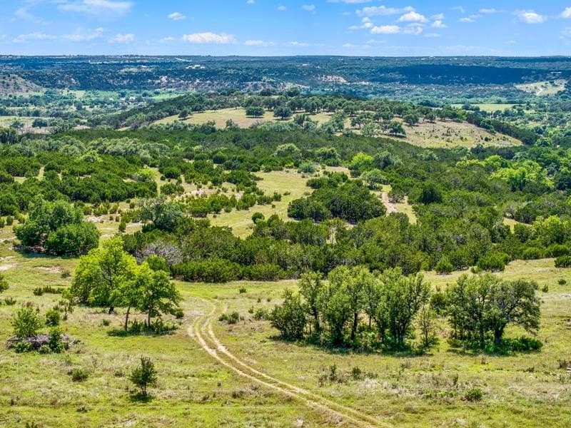 20.5 acres in Gillespie County