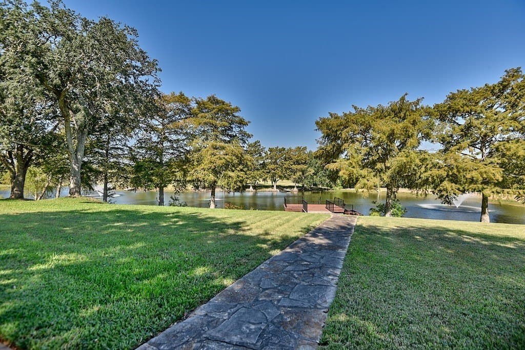 100 acres in Fayette County gallery image 2