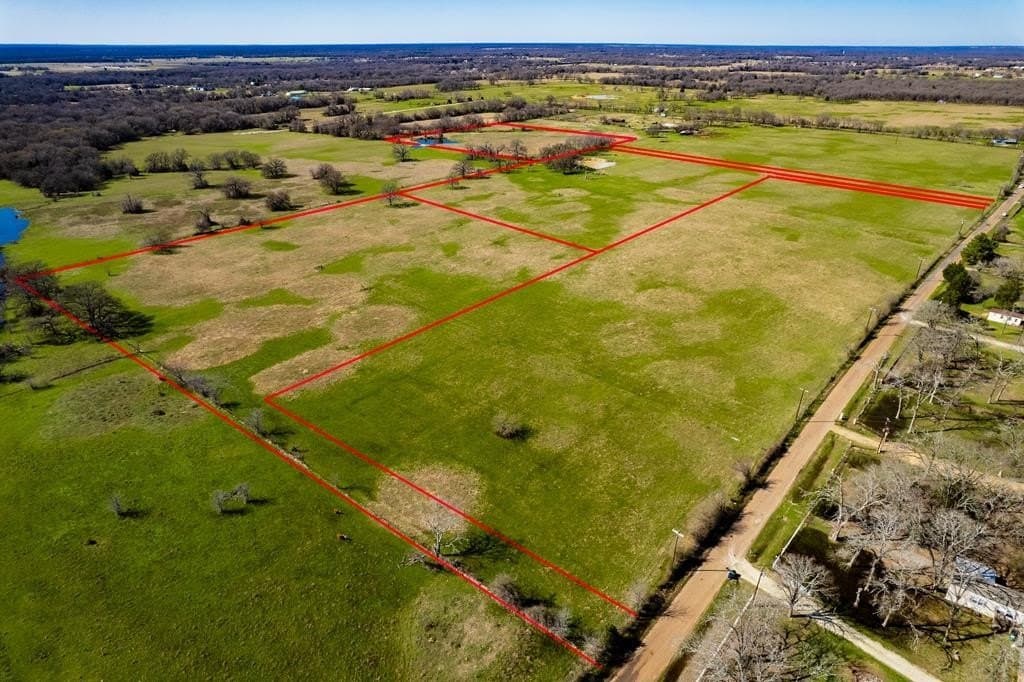 10.01 acres in Henderson County featured view