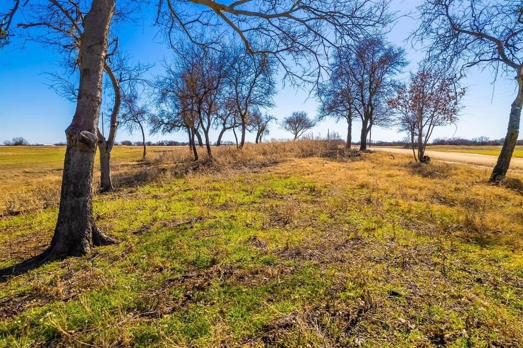 5.2 acres in Hood County