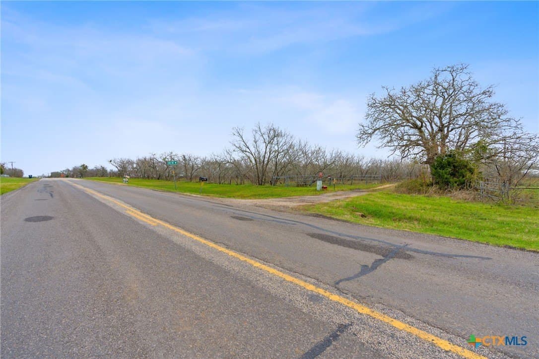 3.57 acres in Bastrop County gallery image 2