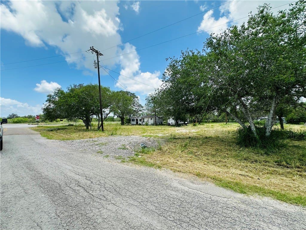 2.17 acres in Bee County - photo 10