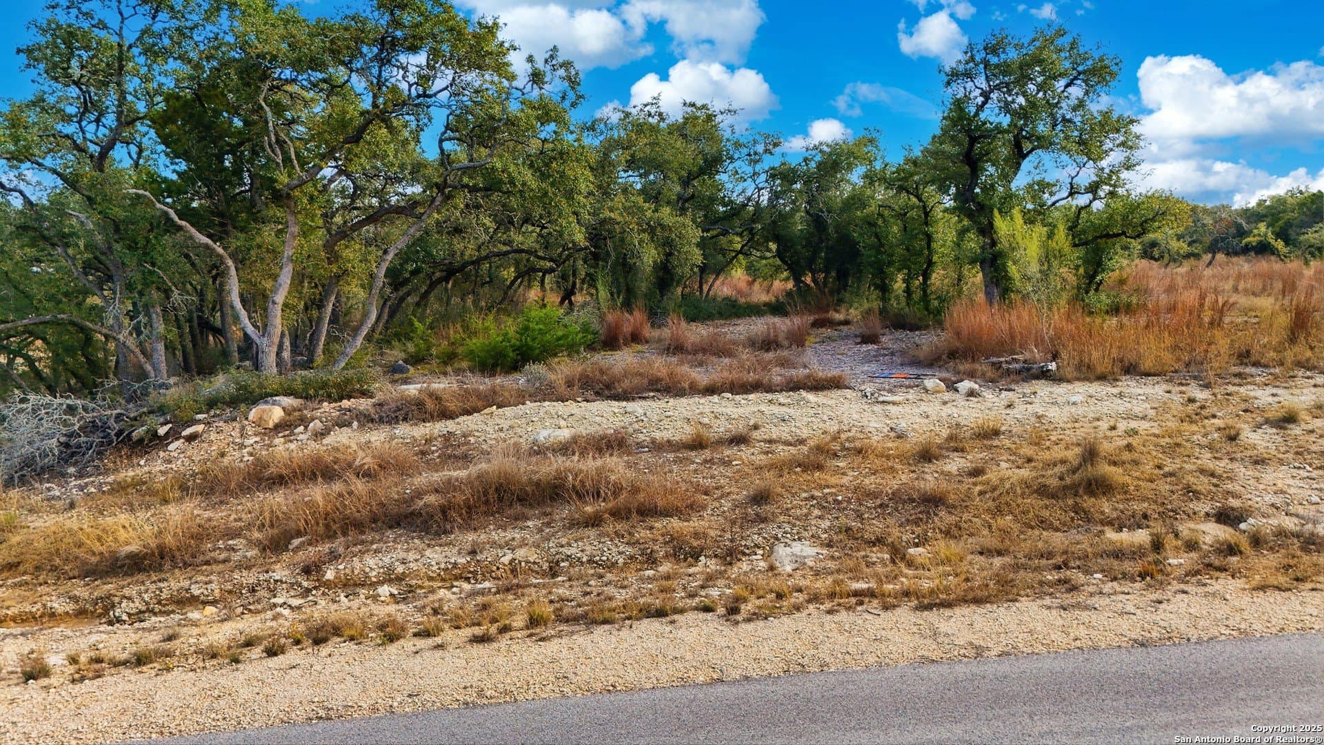 5.01 acres in Comal County - photo 14