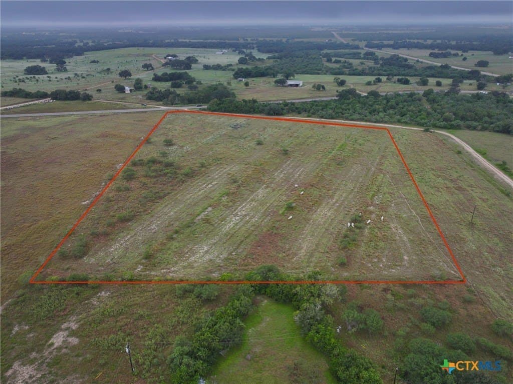 10 acres in DeWitt County gallery image 4