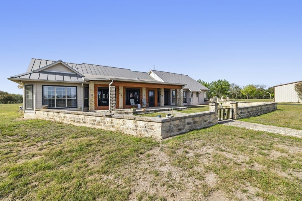 44.24 acres in Kerr County - photo 8