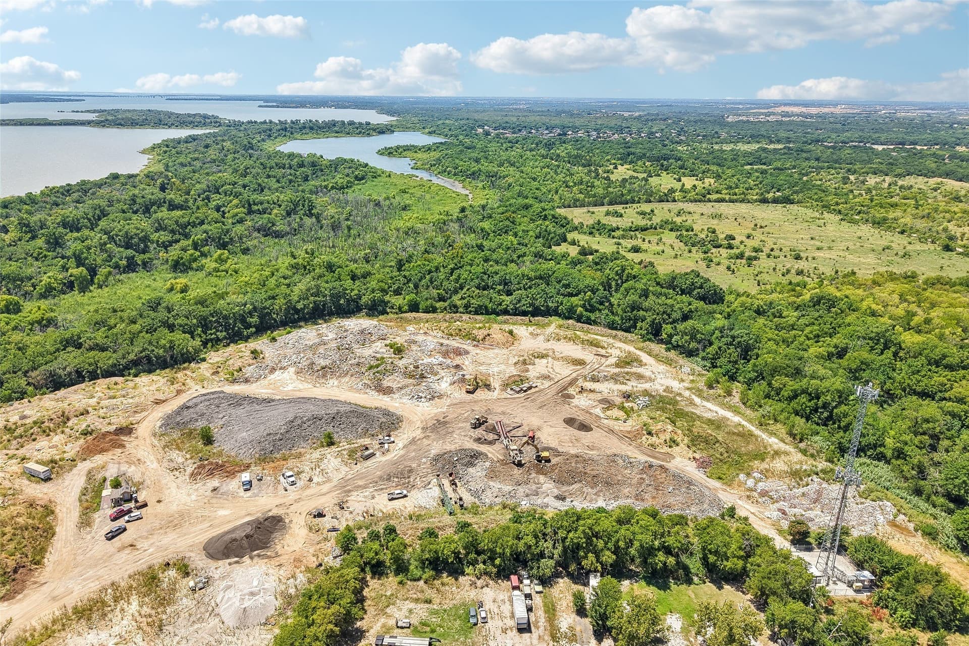 20.87 acres in Denton County - photo 3