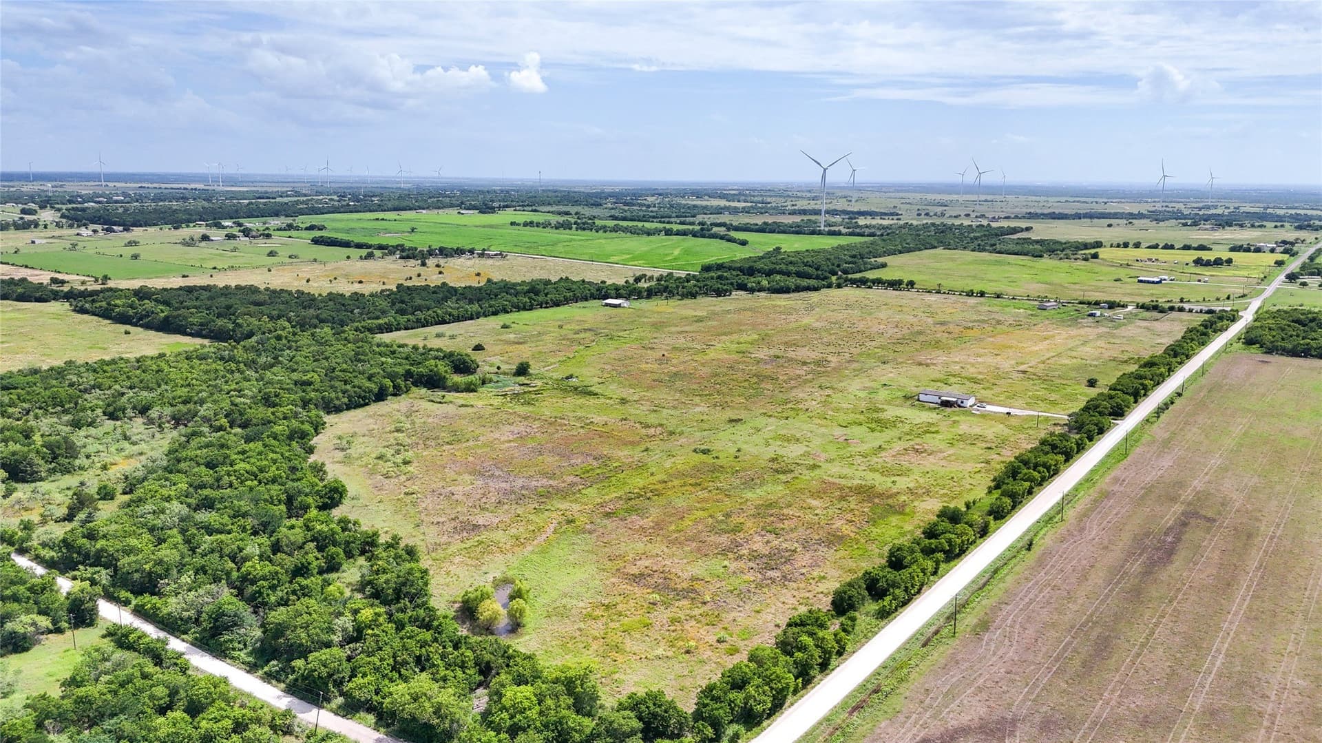 17 acres in Hill County gallery image 4