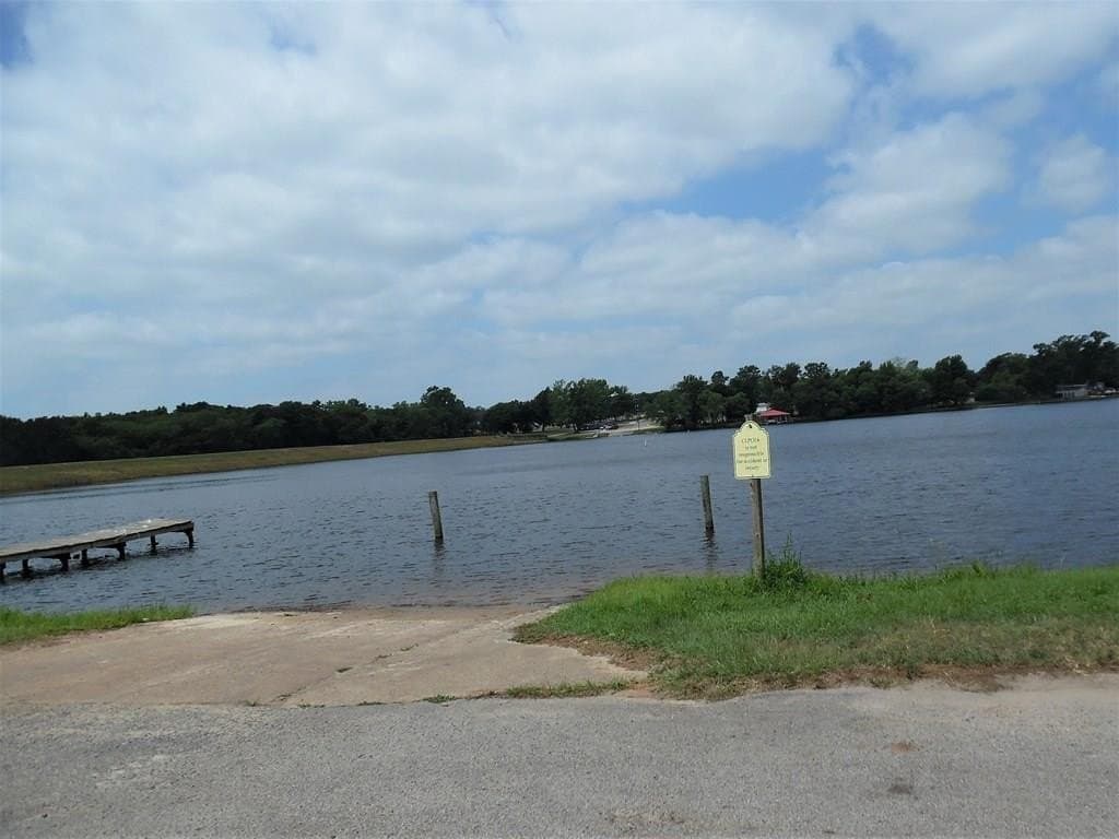 0.21 acres in Van Zandt County - photo 14