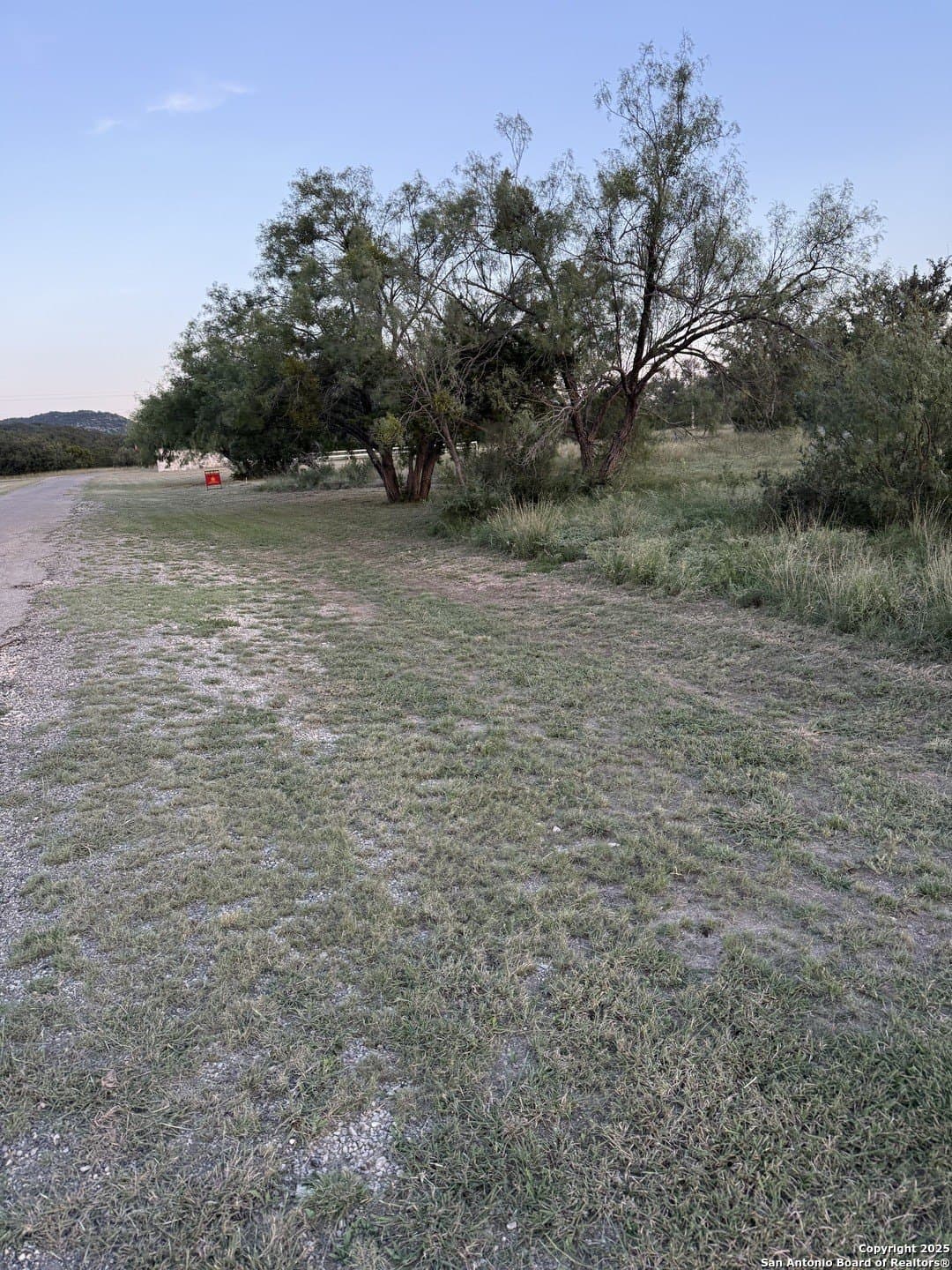 2.64 acres in Real County gallery image 4