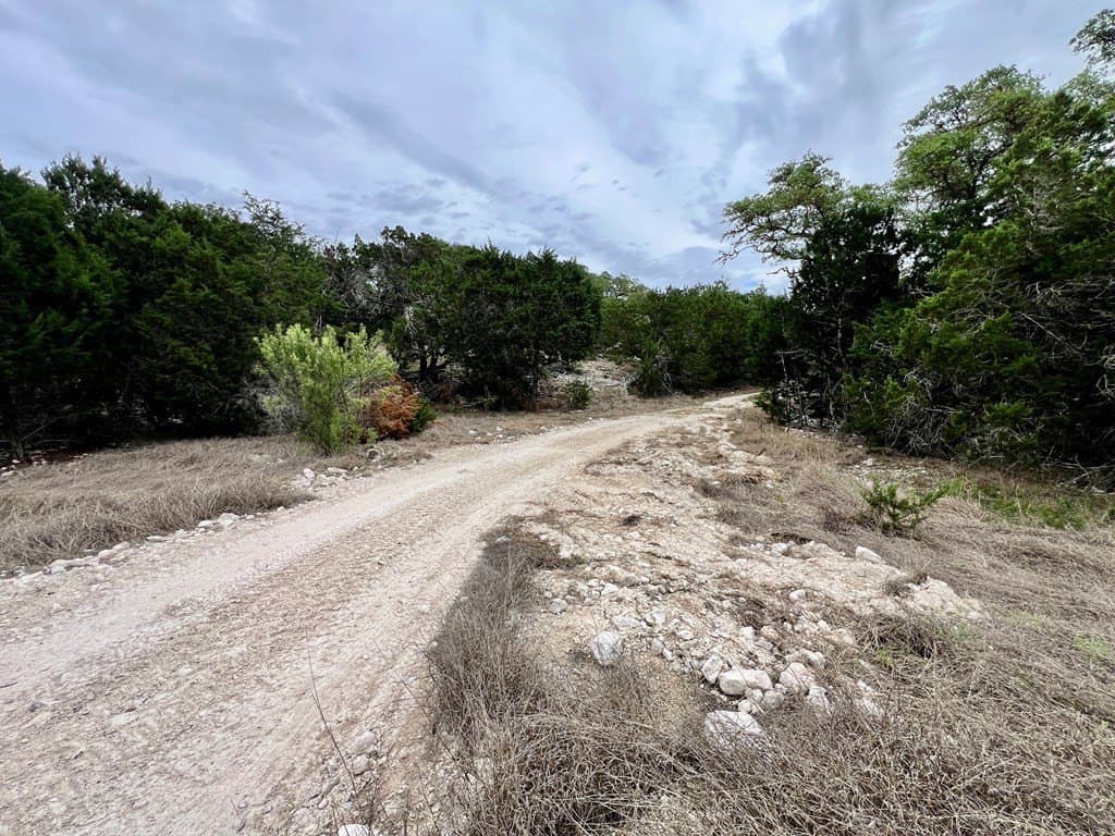 9.44 acres in Kerr County gallery image 2